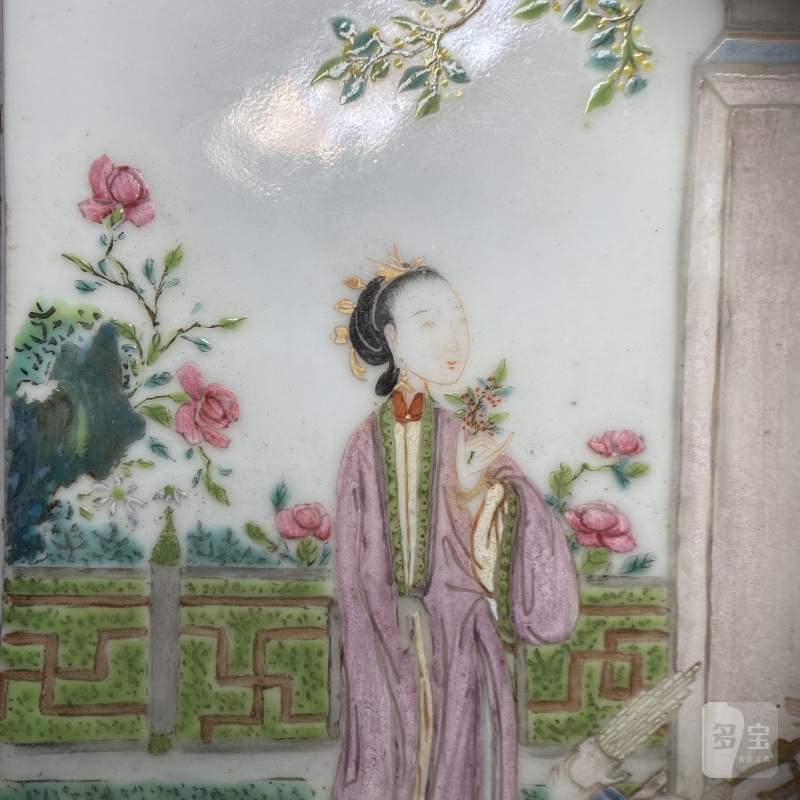 清乾隆 唐英製粉彩仕女婴戏诗文插屏 - 图7
